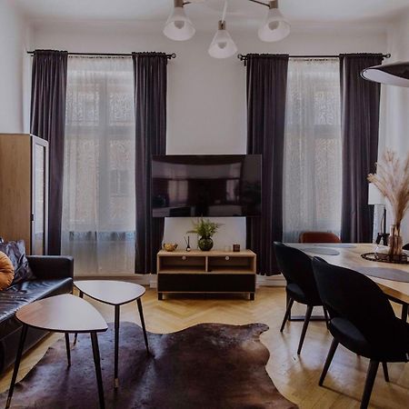 Golden Pearl - Main Square, 100 Sqm, 4 Rooms Krakow Ngoại thất bức ảnh