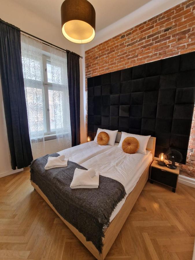 Golden Pearl - Main Square, 100 Sqm, 4 Rooms Krakow Ngoại thất bức ảnh