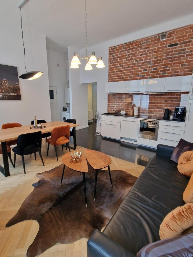 Golden Pearl - Main Square, 100 Sqm, 4 Rooms Krakow Ngoại thất bức ảnh