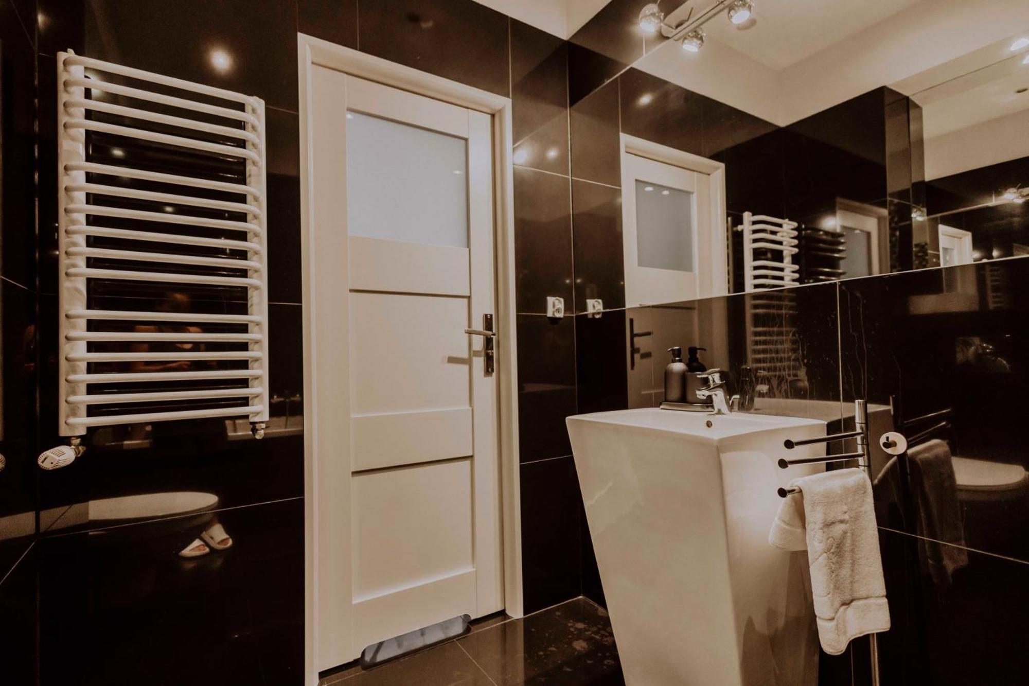 Golden Pearl - Main Square, 100 Sqm, 4 Rooms Krakow Ngoại thất bức ảnh