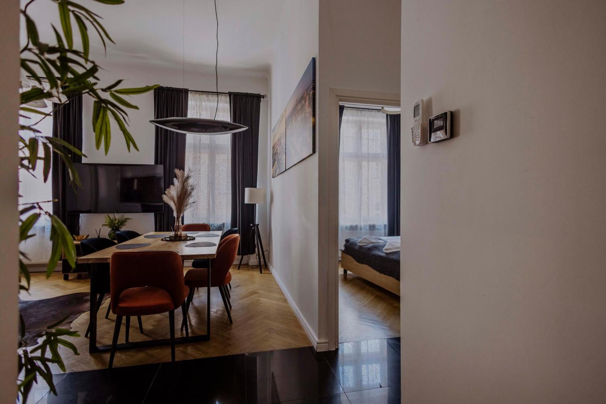 Golden Pearl - Main Square, 100 Sqm, 4 Rooms Krakow Ngoại thất bức ảnh